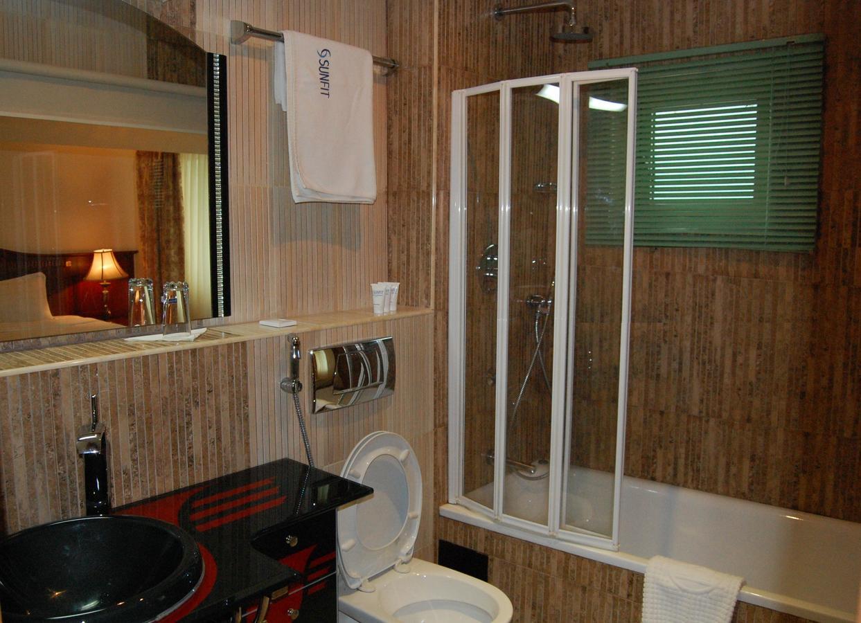 Sunfit - Fitness, Spa, Accommodation Aliayabiagba ภายนอก รูปภาพ