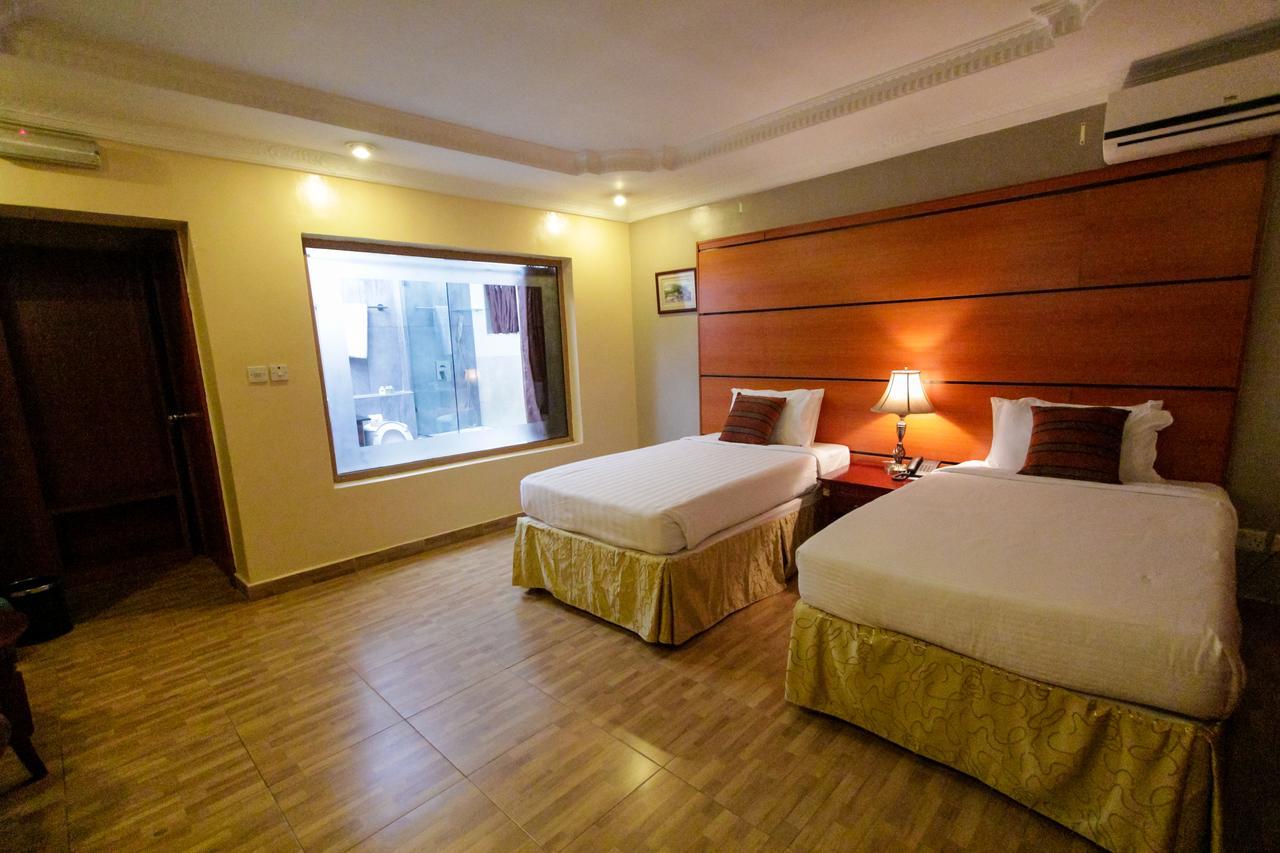 Sunfit - Fitness, Spa, Accommodation Aliayabiagba ภายนอก รูปภาพ