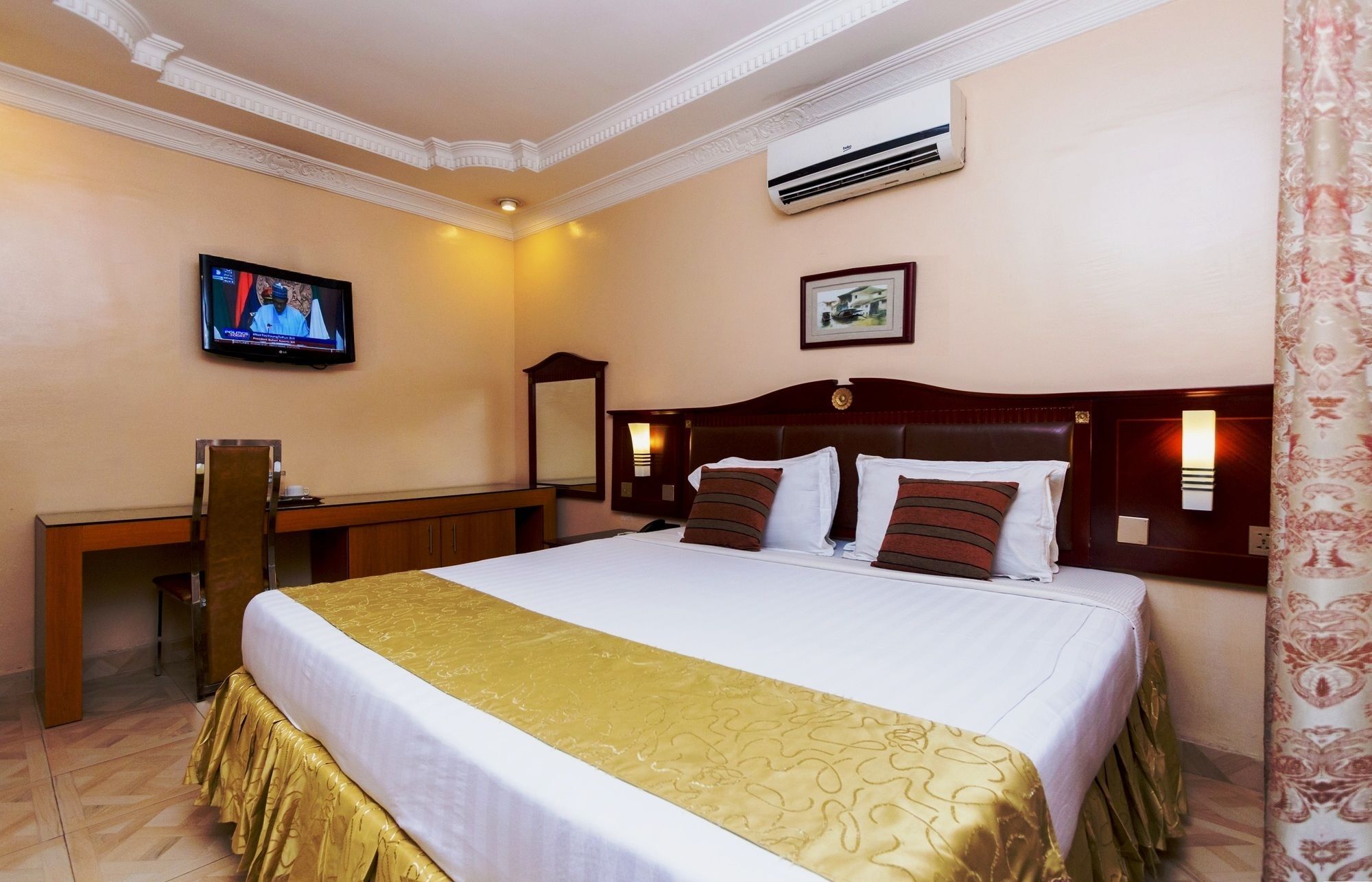 Sunfit - Fitness, Spa, Accommodation Aliayabiagba ภายนอก รูปภาพ