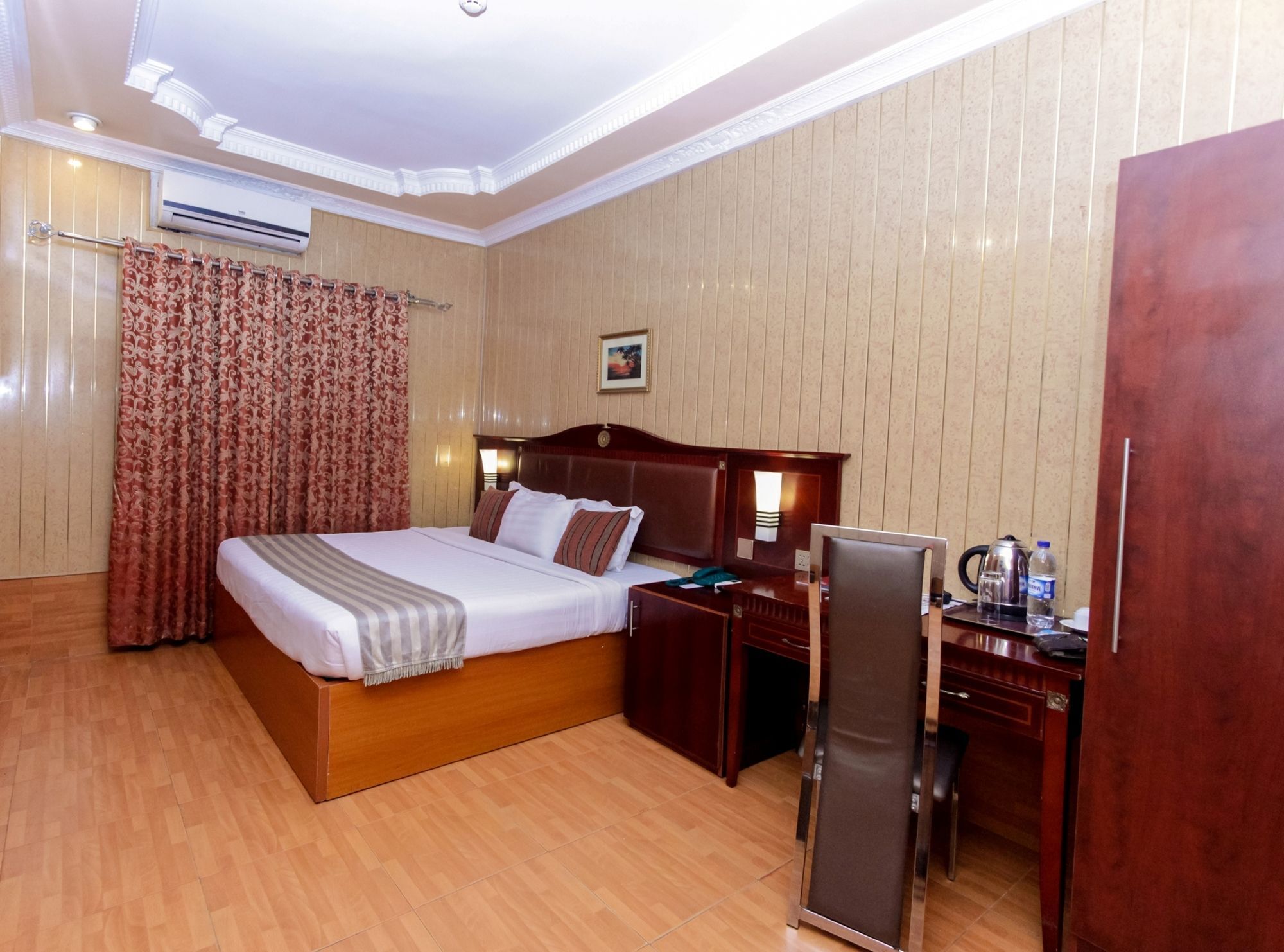 Sunfit - Fitness, Spa, Accommodation Aliayabiagba ภายนอก รูปภาพ