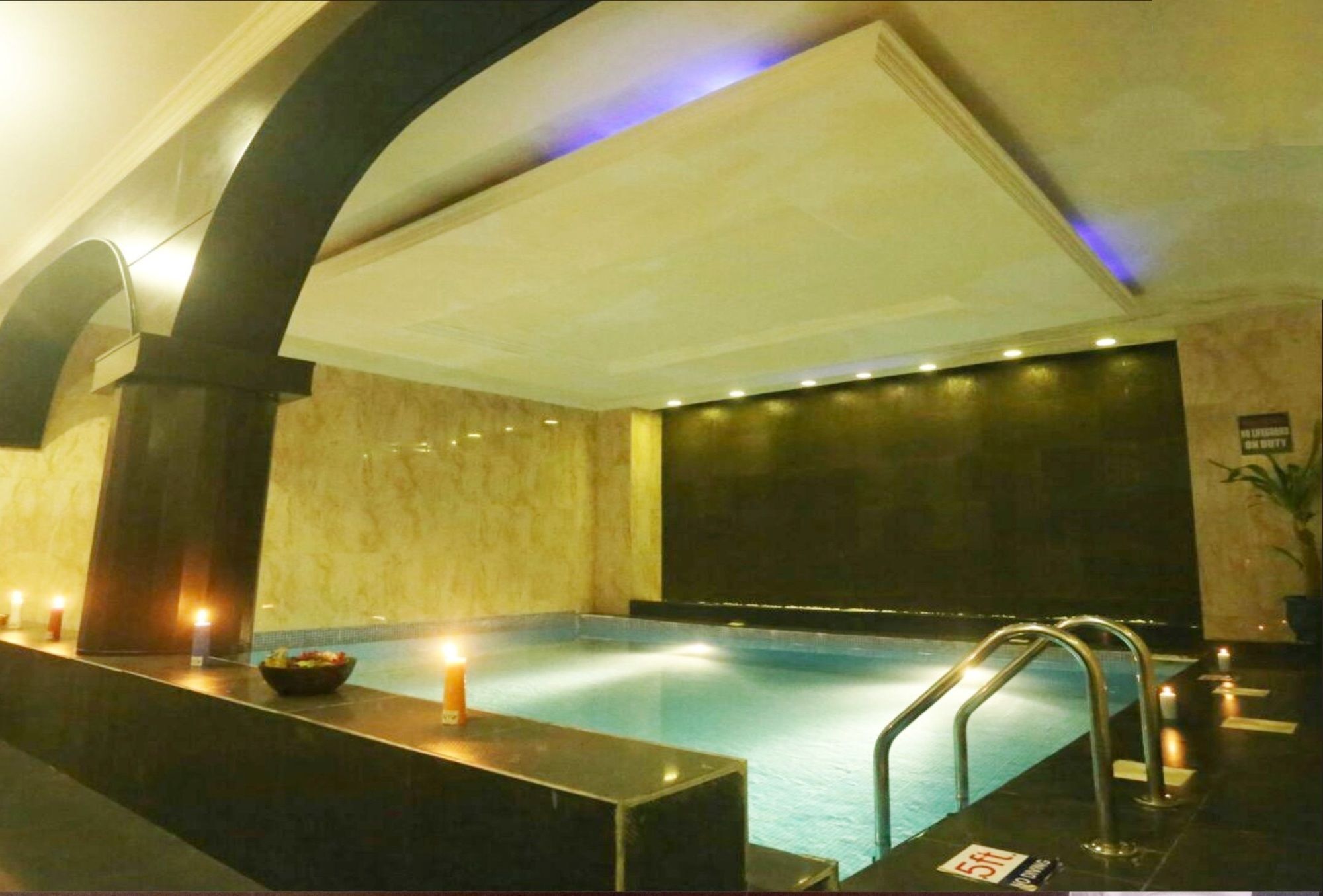 Sunfit - Fitness, Spa, Accommodation Aliayabiagba ภายนอก รูปภาพ